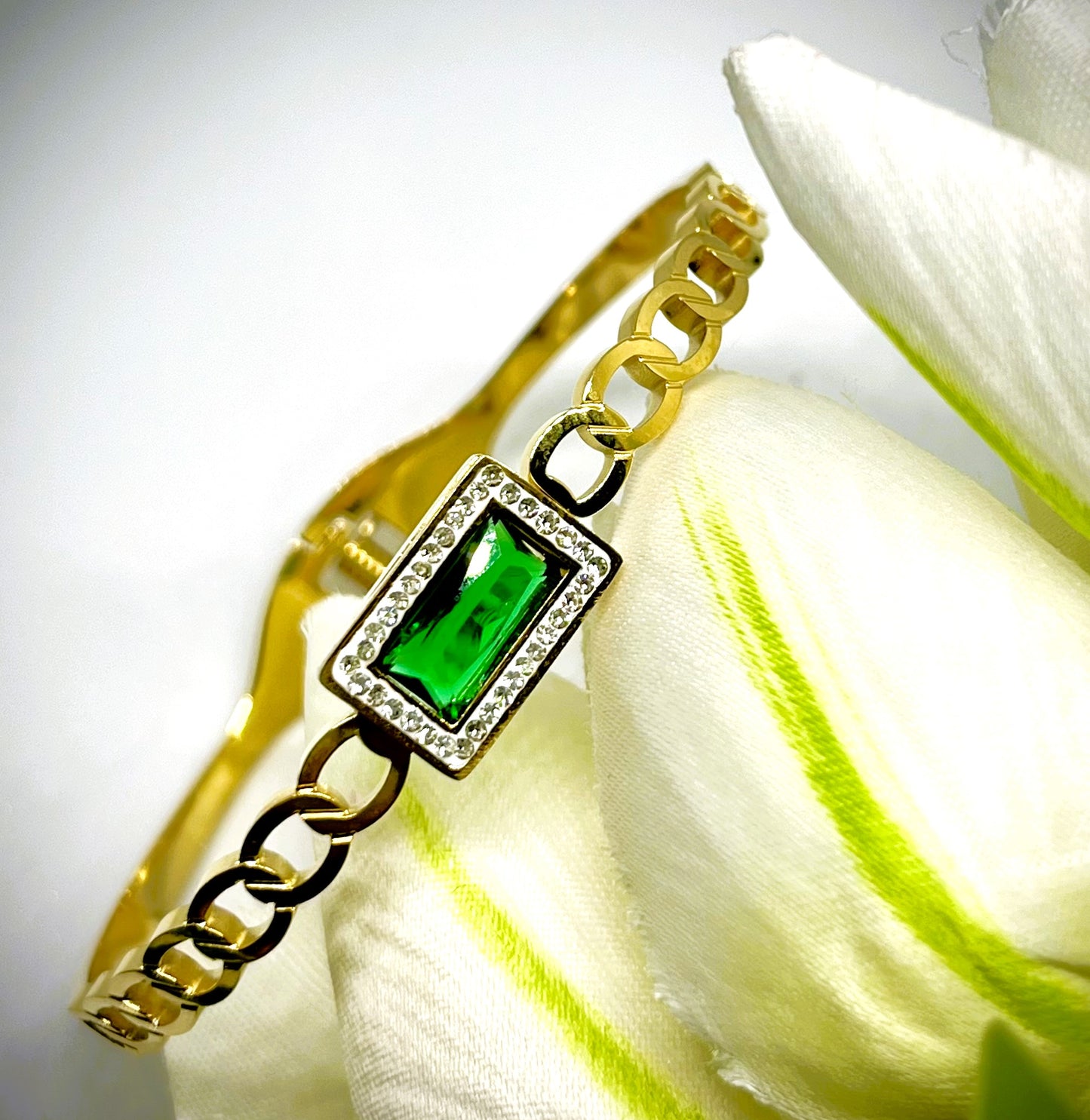 Emerald Green Gold Bracelet